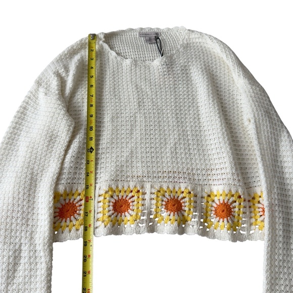 Sincerely Jules Boxy Daisy Sweater Crochet Cropped Size L Hippie Bohemian - Picture 2 of 6
